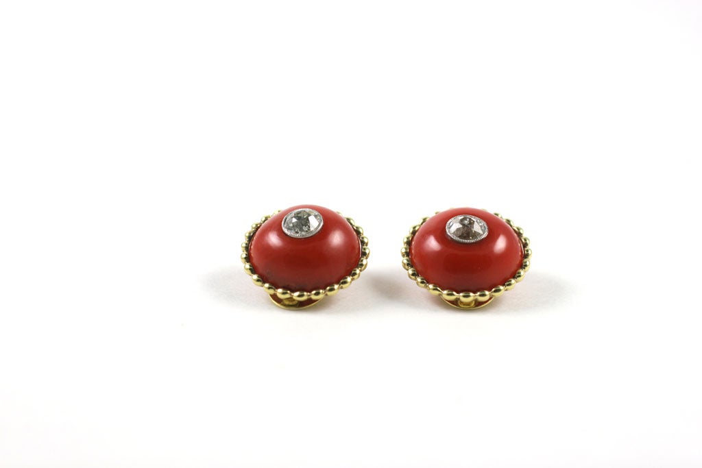 1960s Coral Diamond Button Earclips In Good Condition For Sale In New York, NY