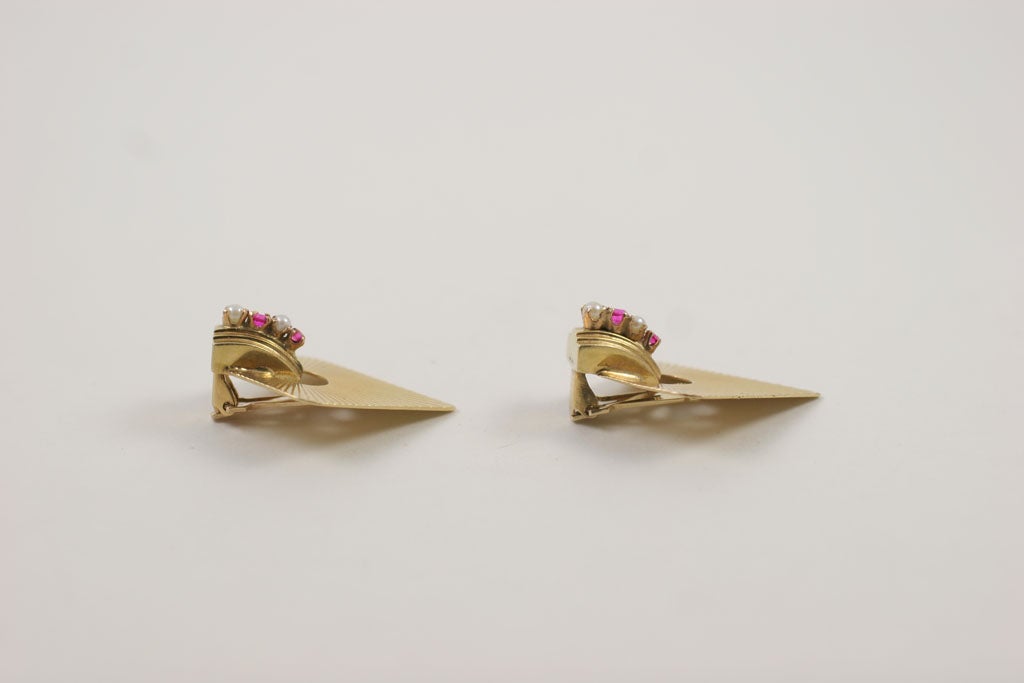 Paar Ohrringe aus 14kt Gelbgold mit Perlen und Rubinen Damen im Angebot