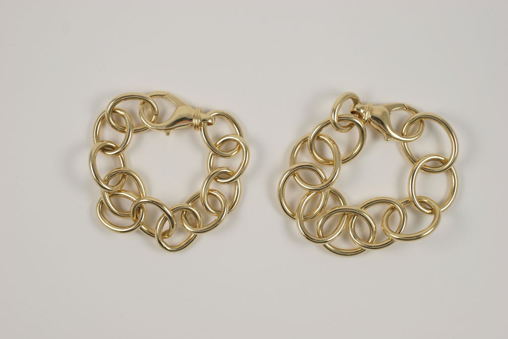 bracelet à maillons ovales en or jaune 18 carats - Disponible également dans une taille plus grande, comme illustré sur la droite