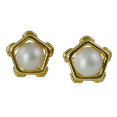 Classic Mabe Pearl Gold Framed Earclips