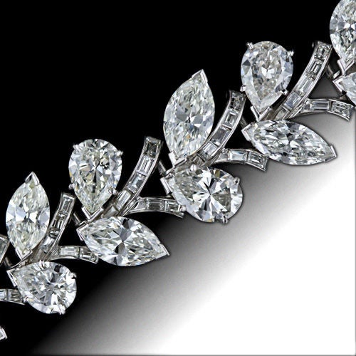 Women's Spectacular Diamond Platinum Bracelet For Sale