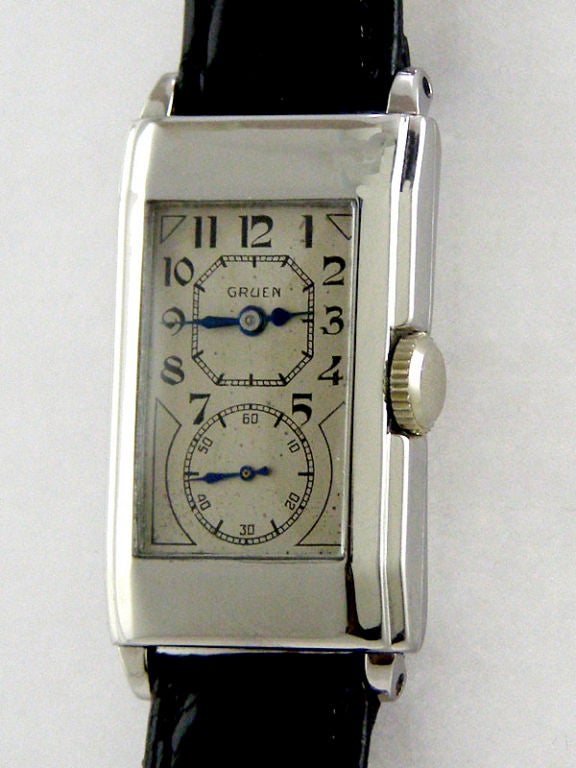 Gruen SS early doctor's duo dial wristwatch circa 1930's. Very scarce model<br />
with stepped 21 x 41mm case Art Deco style case. Silver original dial with<br />
arabic figures and separate subseconds hand. Calibre 877S movement made by<br