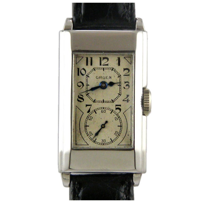 Gruen SS early doctor
s duo dial wristwatch circa 1930
s