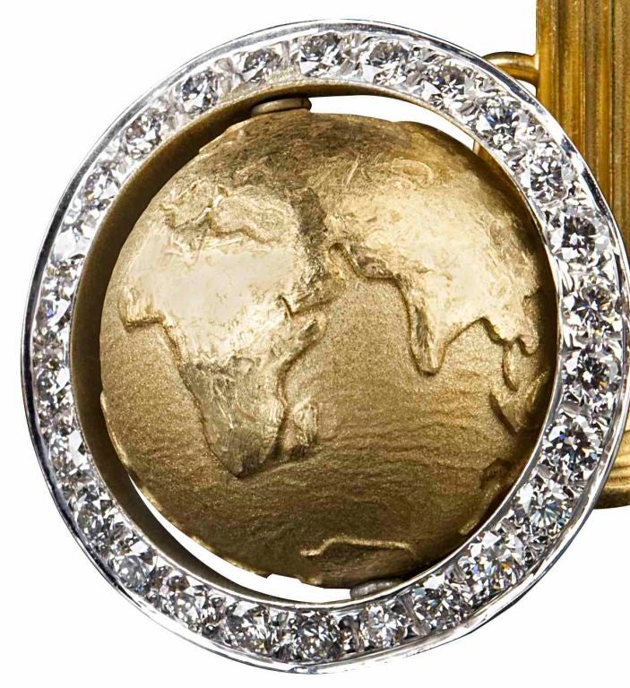 Women's or Men's Caput Mundi Gold   Diamond Cufflinks For Sale