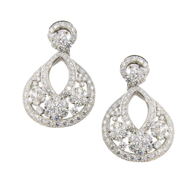 VCA Diamond Snowflake Earrings