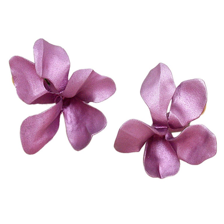 JAR Paris Anodized Titanium Orchid Earclips