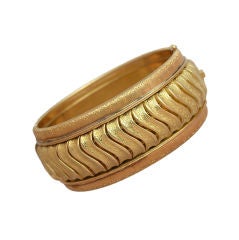 Elegant 18kt Gold Cuff Bracelet