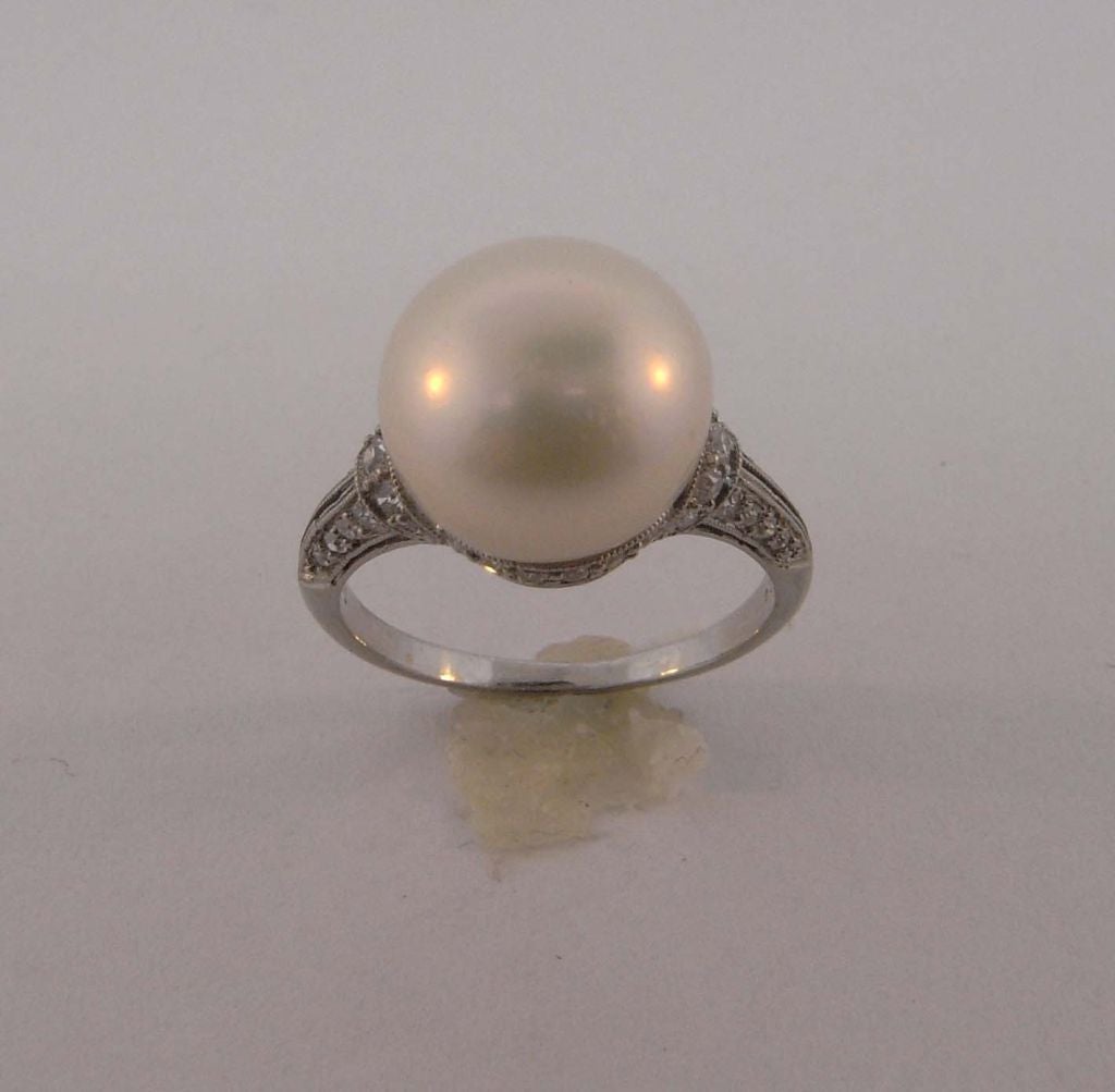 JE Caldwell pearl and diamond ring For Sale 2