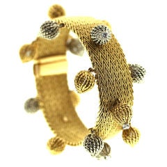 Sterlé Gold Bracelet With Dangling "Acorns"