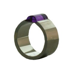 Gucci White Gold and Amethyst Ring