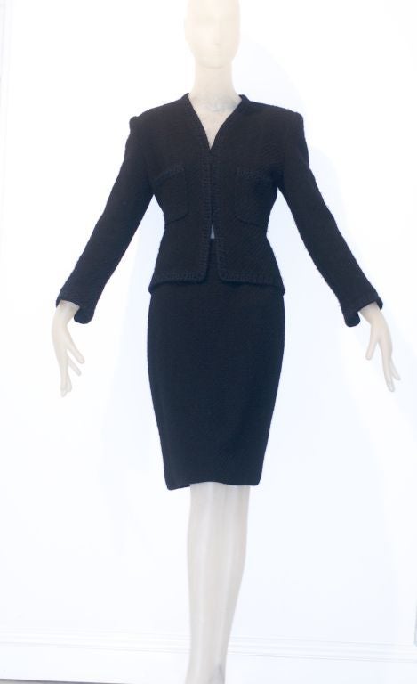 Classic and timeless Chanel haute couture suit.

Measurements are:
Jacket:
Bust 36
