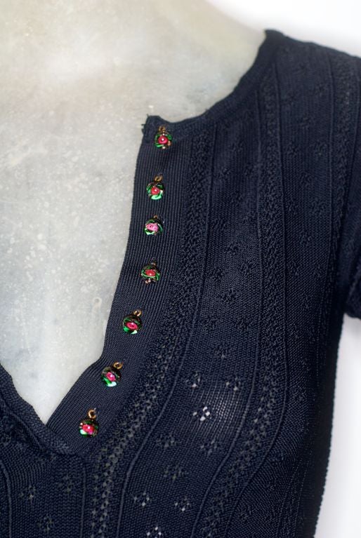 A Rare Marc Jacobs for Perry Ellis Crochet Dress w/ Glass Flower Buttons In Excellent Condition For Sale In New York, NY