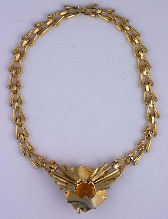 Impressive retro Mazer gilt necklace from the 1940s. A large faceted topaz 