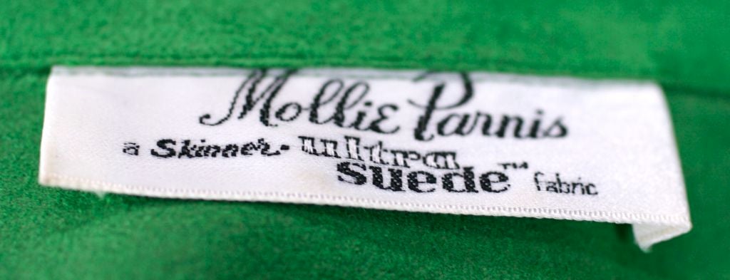 Mollie Parnis Kelly Grünes Hemdkleid aus Ultrasuede im Angebot 2