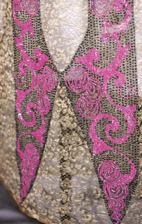 Arte  Vestido de Flapper Deco de Encaje Dorado y Cuentas en venta 1