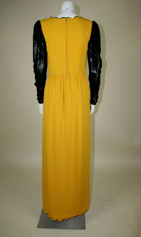Valentino Couture 1980s Yellow Silk Crêpe Gown In Excellent Condition For Sale In Los Angeles, CA