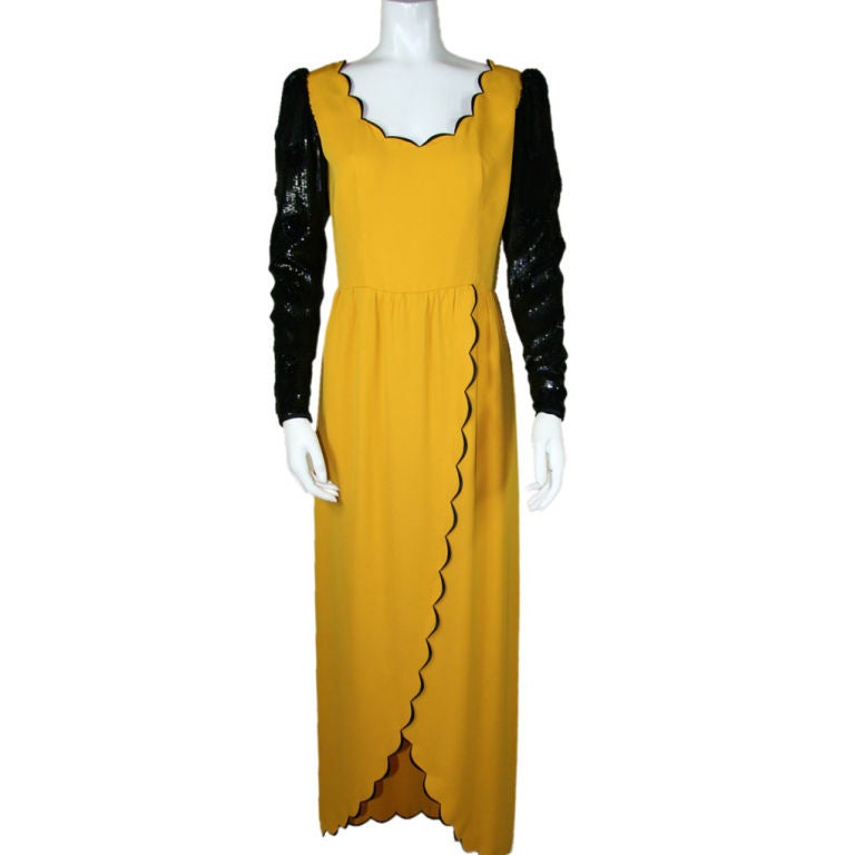 Valentino Couture 1980s Yellow Silk Crêpe Gown For Sale