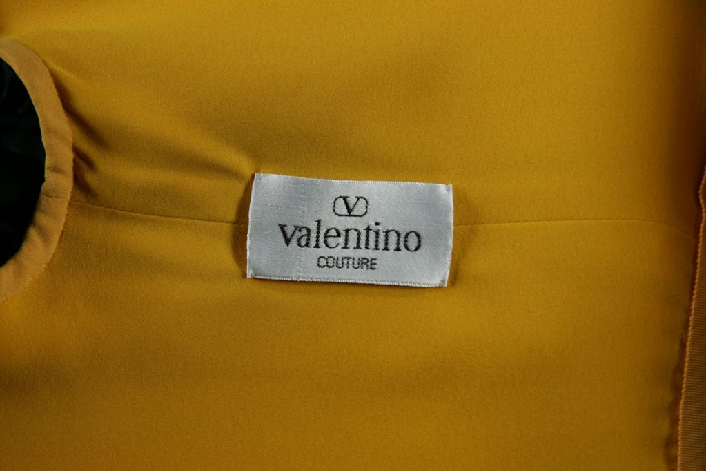 Valentino Couture 1980s Yellow Silk Crêpe Gown For Sale 5