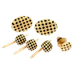 La Triomphe 18kt Gold & Enameled  Stud Set