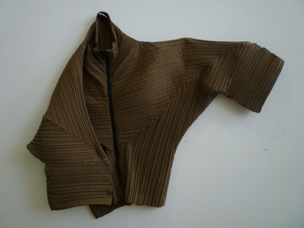 Issey Miyake 80s Pleated Khaki Zip Jacket 5