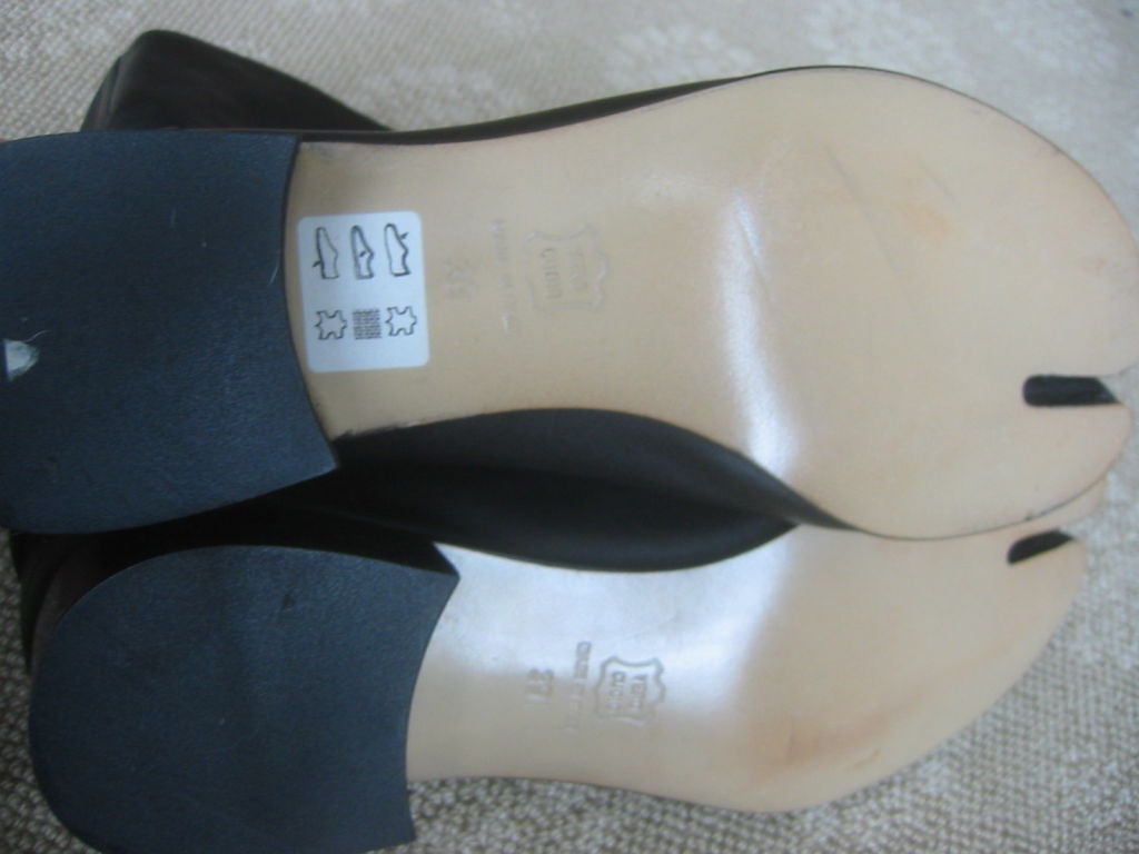 Women's Wonderful Black Split Toe Tabi Boots from MARTIN MARGIELA Sz 9