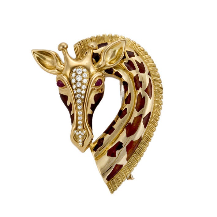 Lipten 18K GOLD DIAMOND ENAMEL GIRAFFE BROOCH / PIN For Sale