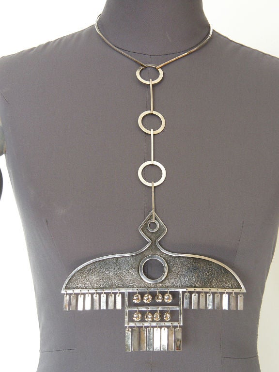 oswaldo necklace
