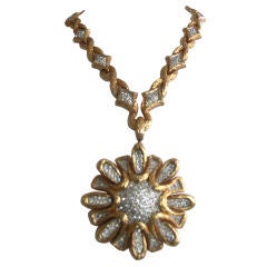 Vintage Rhinestone Flowerburst Necklace - Brooch