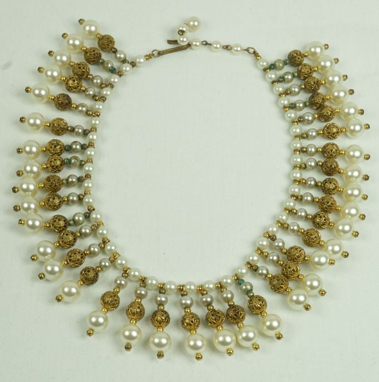 Vintage Festoon Collar Gold & Faux Pearl