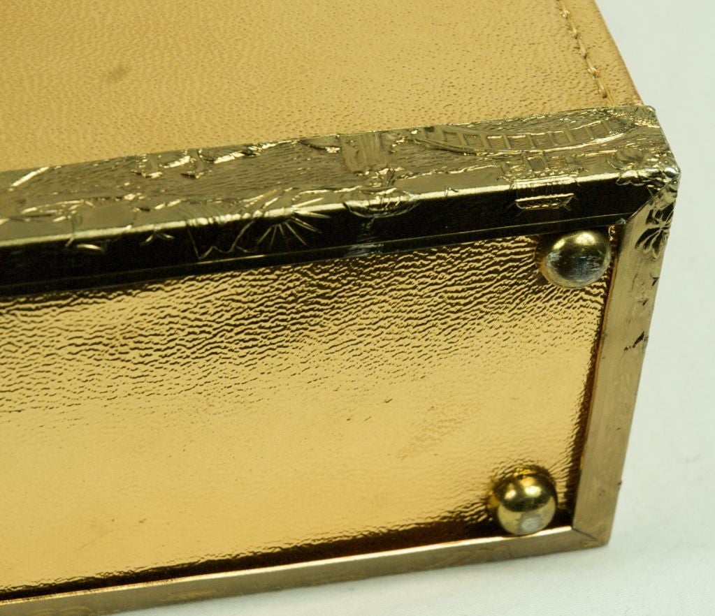 VINTAGE HUGE GOLD METALLIC FRENCH COURTING TAPESTY HAND BAG For Sale 2