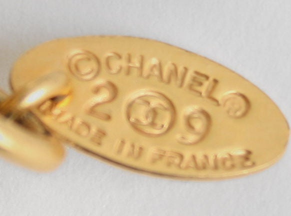 Long Chanel Pearl Necklace with Detachable Magnifyer 3