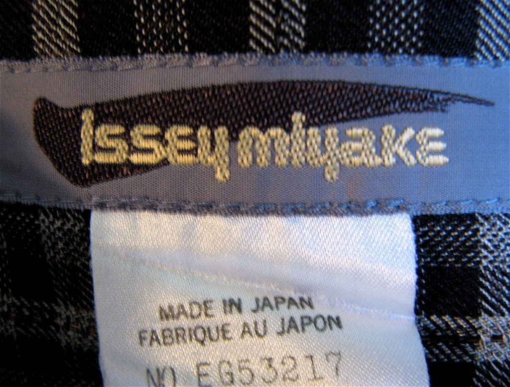 Women's very early ISSEY MIYAKE plaid bubble skrit - SALE!