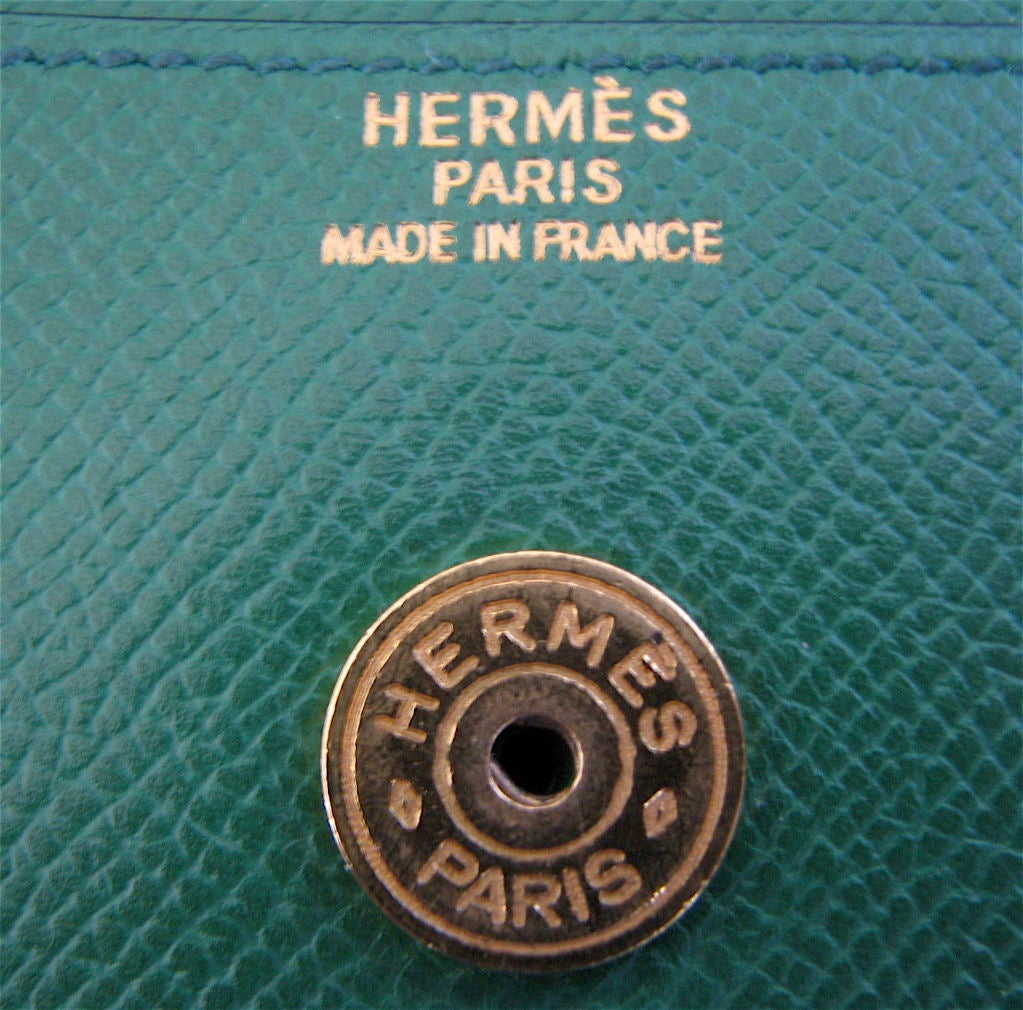 Women's HERMES kelly green leather envelope clutch