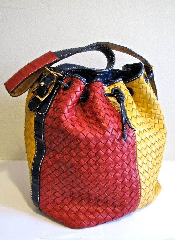 Women's Bottega Veneta woven leather bucket bag