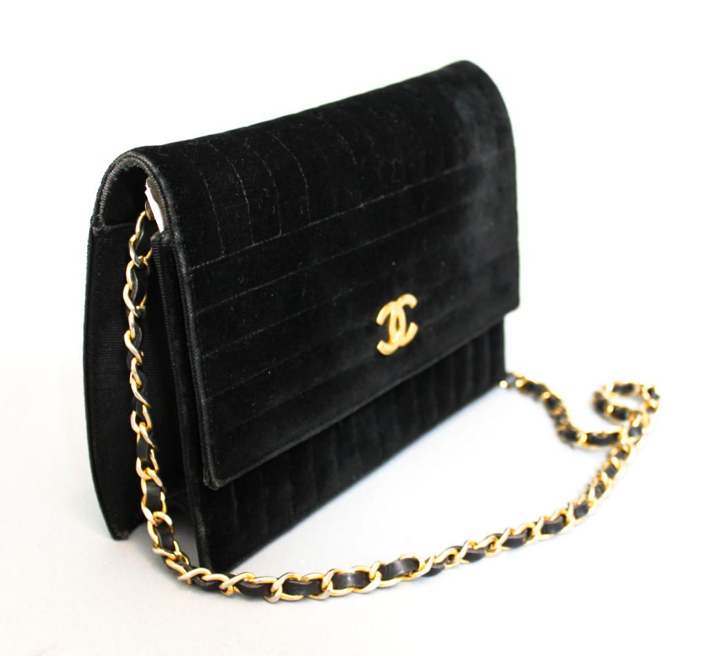 Vintage Chanel Ribbed Black Velvet Evening Bag with Chain Strap 1