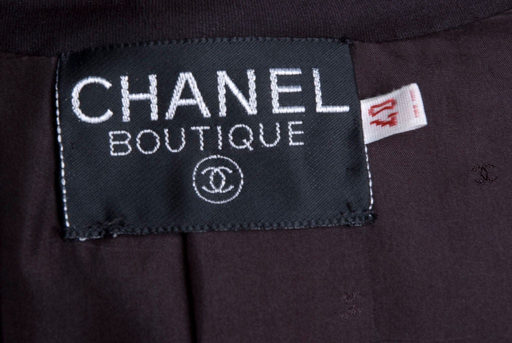 1988 Chanel Boutique Jacket with Elephant Motive Buttons 2