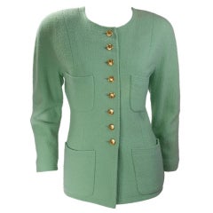 1989 Chanel  Boutique Jacke Green with Gold CC Buttons