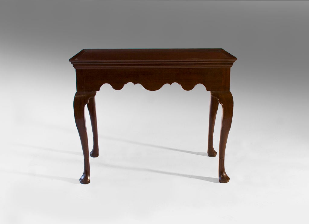 Mahogany Queen Anne Tea Table In Good Condition In West Chester, PA