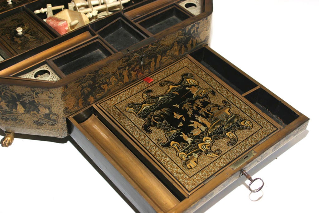 A GILT-LACQUER SEWING-WORKBOX. CHINESE, CIRCA 1840 2