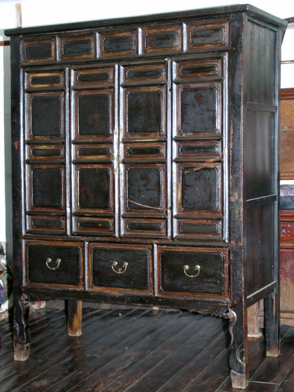 Shanxi Cupboard, Qing Dynasty In Excellent Condition In Los Angeles, CA