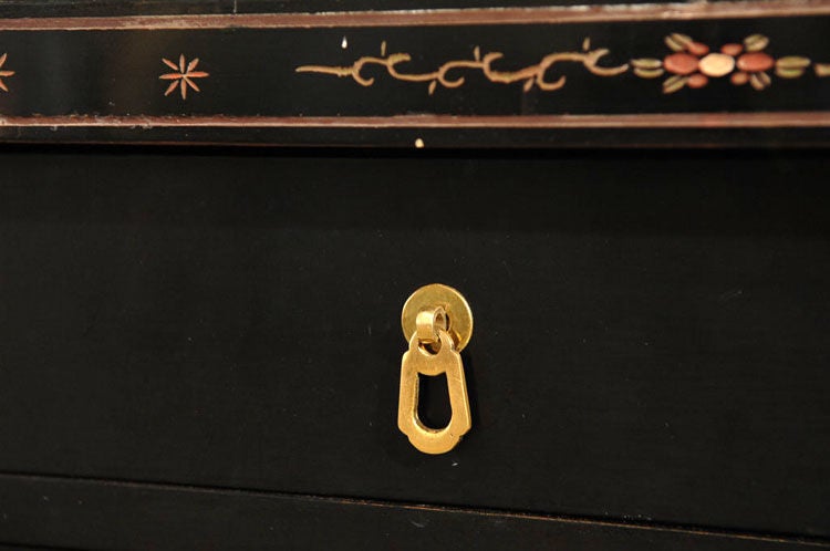 Black Lacquer and Gold Leafed Chinoiserie Breakfront 1970s In Good Condition In Dallas, TX