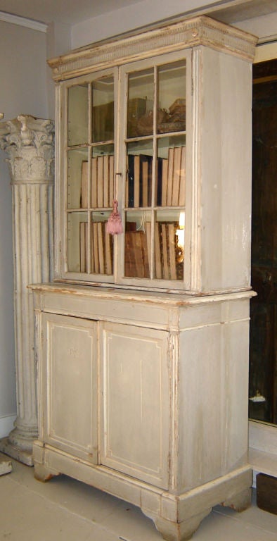 Diminutive 19th Century stepback cabinet in great 
