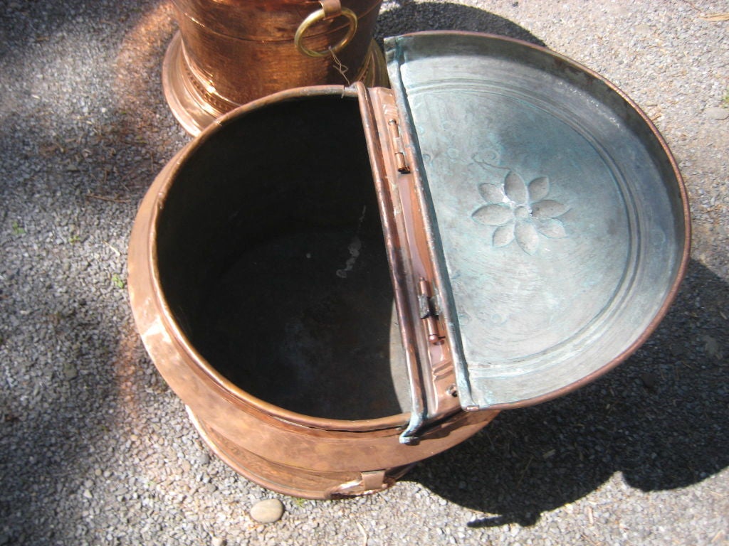 Large Handmade English Raj copper pot (#2 right) For Sale 3