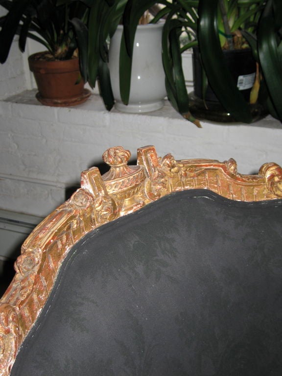 19th Century Elegant Louis XVI Style Finely Carved and Gilt Bergere For Sale
