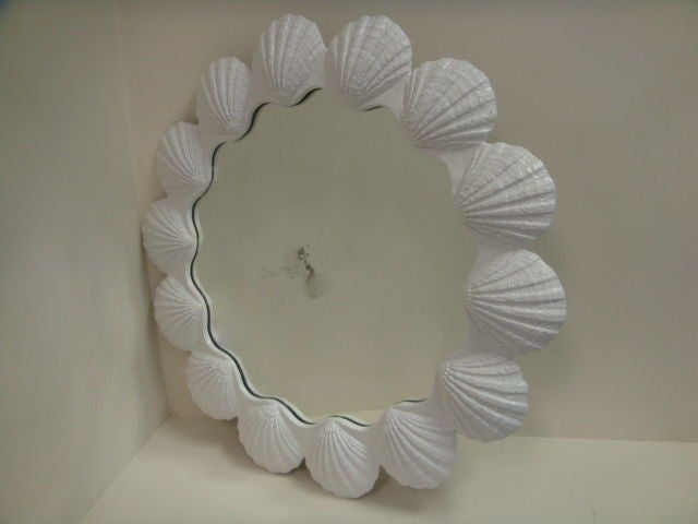 clamshell mirror