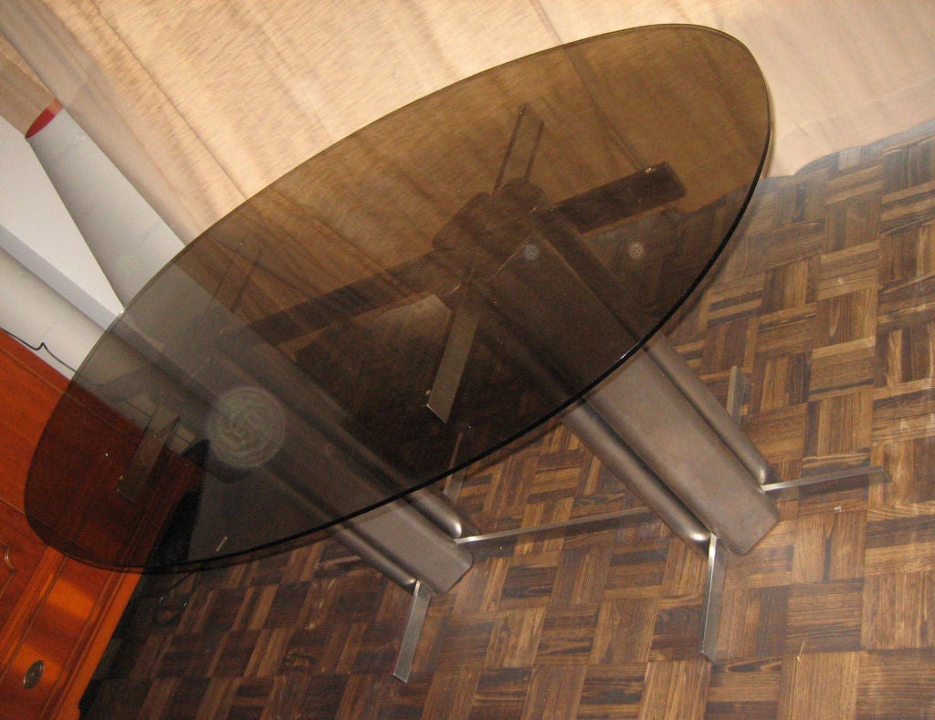 Mesa de comedor ovalada de cristal St Gobain Era espacial en venta