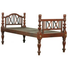 Anglo-Indian Jackfruit and Ebony Bed with Turned Legs