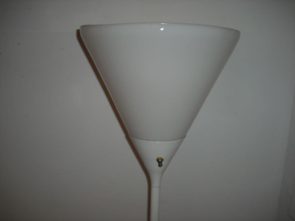 Mid-20th Century Sleek 1960s Floor Lamp