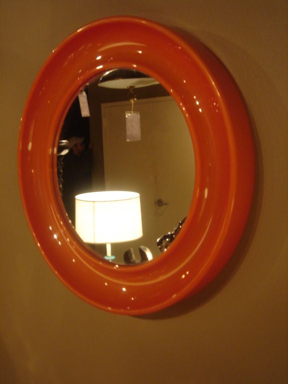 1970s Italian Round Orange Mirror by Collezione Salc In Excellent Condition In New York, NY
