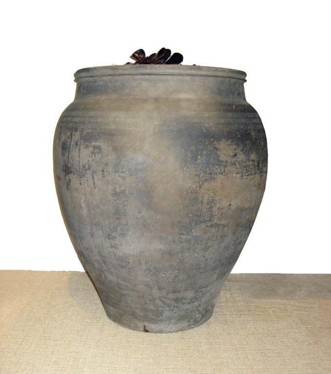 Large Chinese Grain Pot